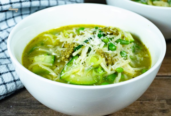 Minestrone verde Groene groentesoep